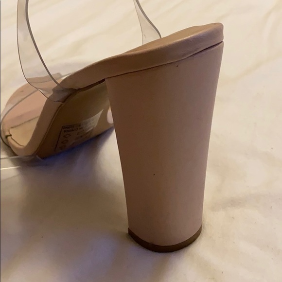 Heels - Picture 3 of 3